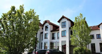 von_poll_real_estate_property_25072010_image_0