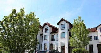 von_poll_real_estate_property_25072010_image_0