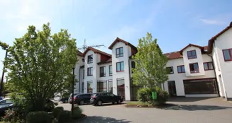 von_poll_real_estate_property_25072011_image_2