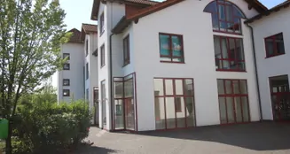 von_poll_real_estate_property_25072011_image_1