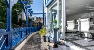 von_poll_real_estate_property_25072012_image_2