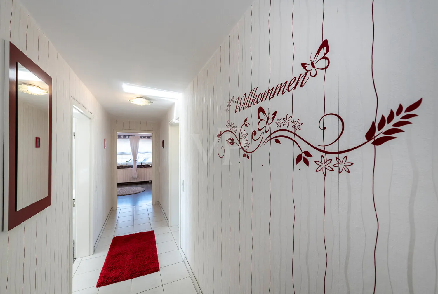 Freundlicher Zugang Wohnung DG