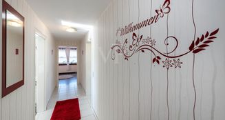 von_poll_real_estate_property_25072012_image_12