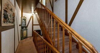 von_poll_real_estate_property_25072012_image_27