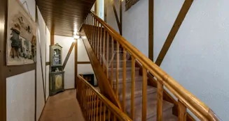 von_poll_real_estate_property_25072012_image_27