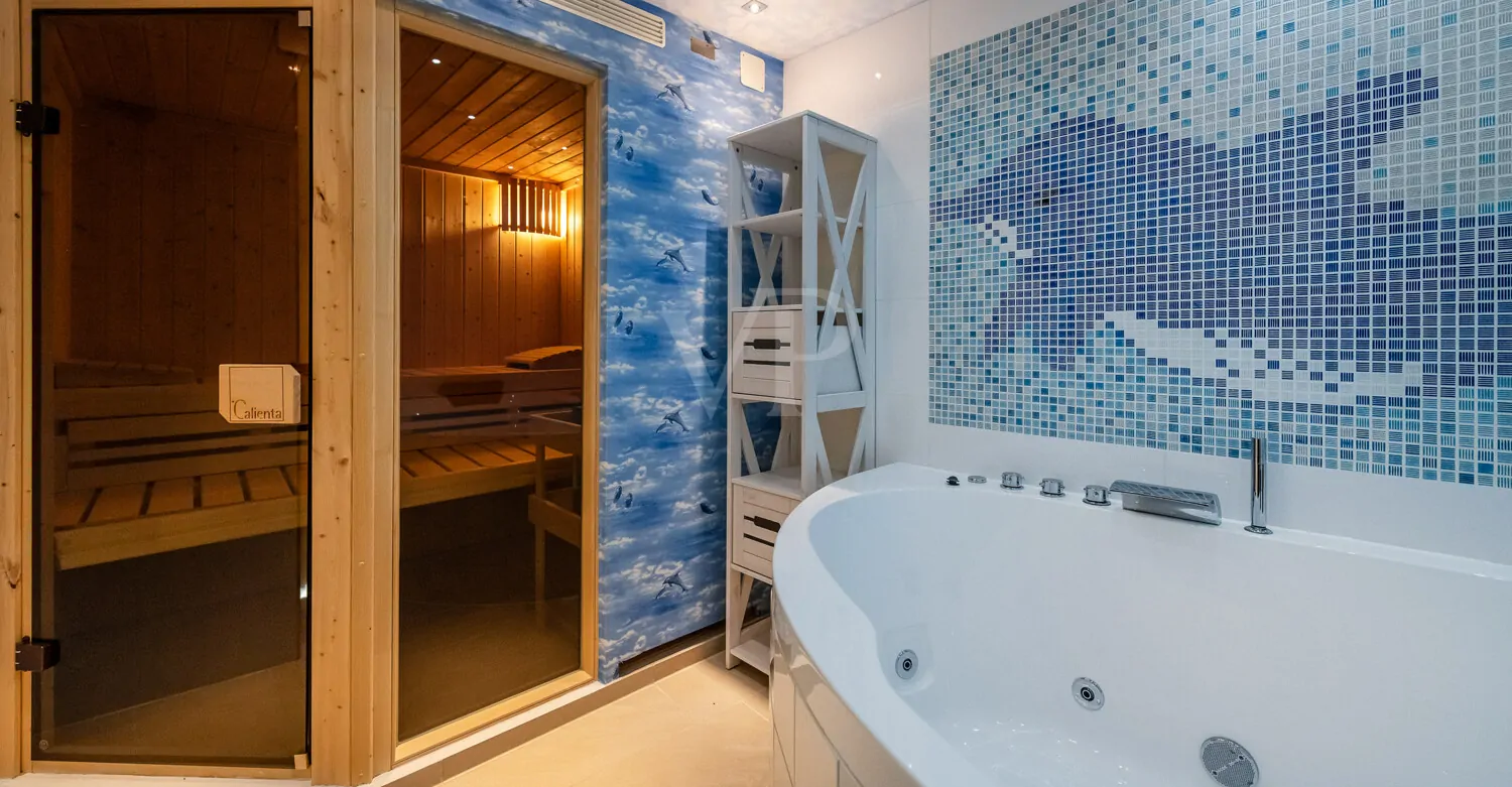 Sauna & Whirlpool UG