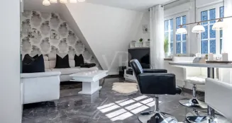 von_poll_real_estate_property_25072012_image_14