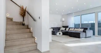 von_poll_real_estate_property_25072013_image_7