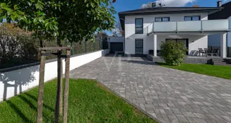 von_poll_real_estate_property_25072013_image_35