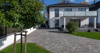 von_poll_real_estate_property_25072013_image_1