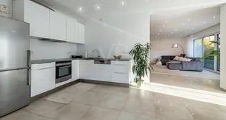 von_poll_real_estate_property_25072013_image_12