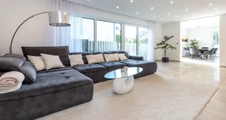 von_poll_real_estate_property_25072013_image_9