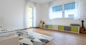 von_poll_real_estate_property_25072013_image_21