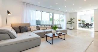 von_poll_real_estate_property_25072013_image_9