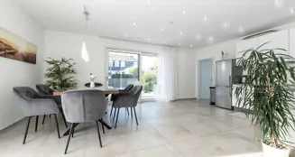 von_poll_real_estate_property_25072013_image_15