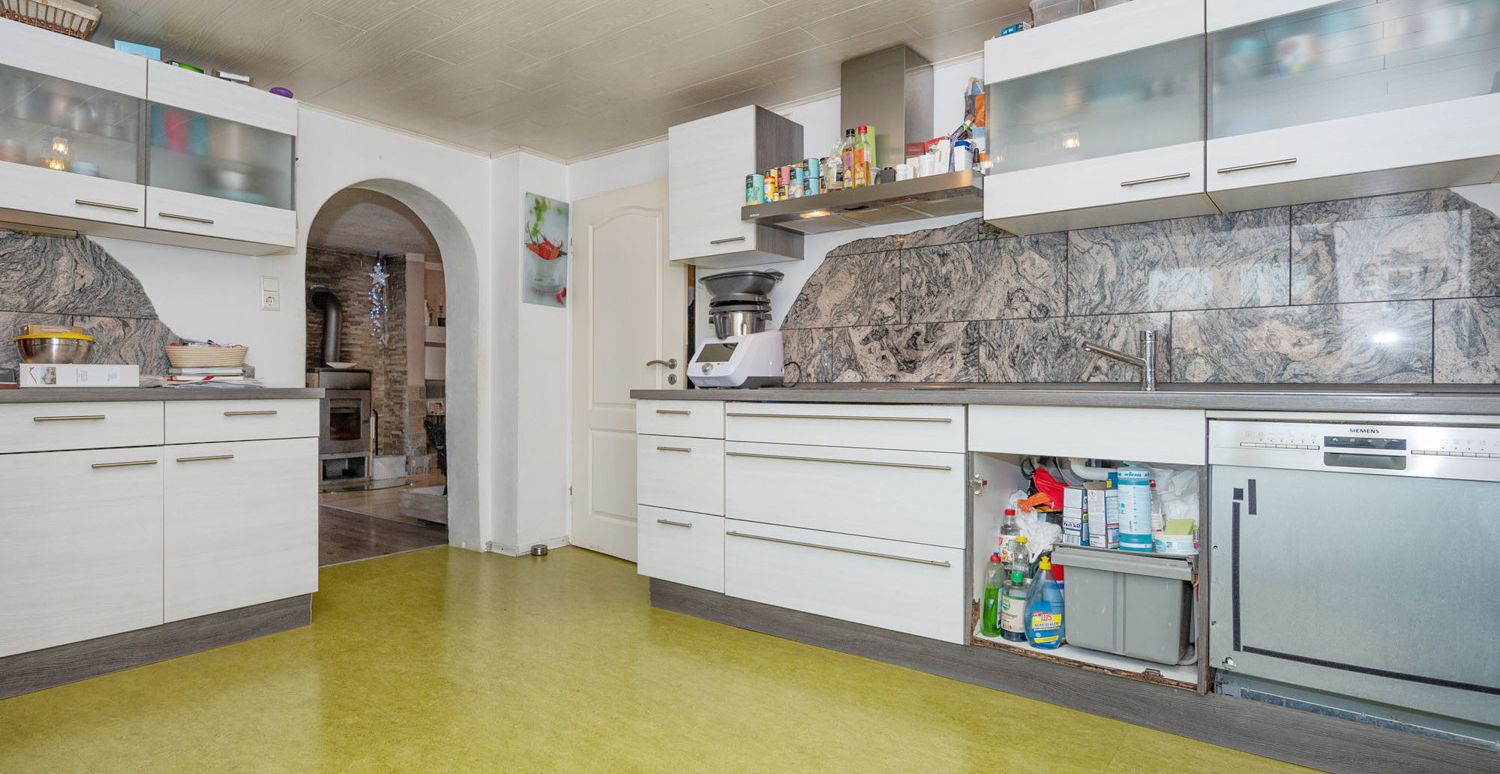 Einfamilienhaus mit großem Garten