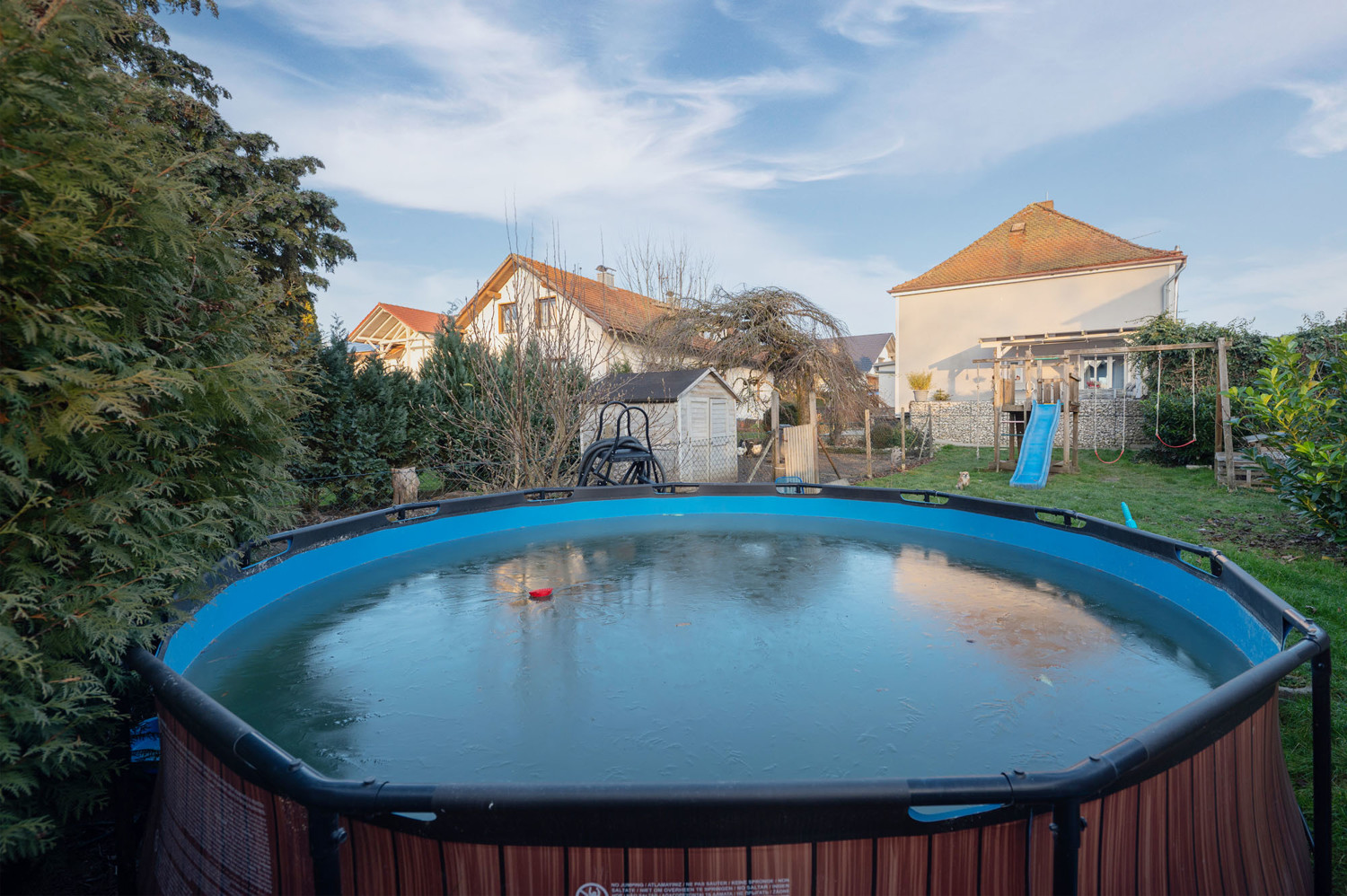 Einfamilienhaus mit großem Garten