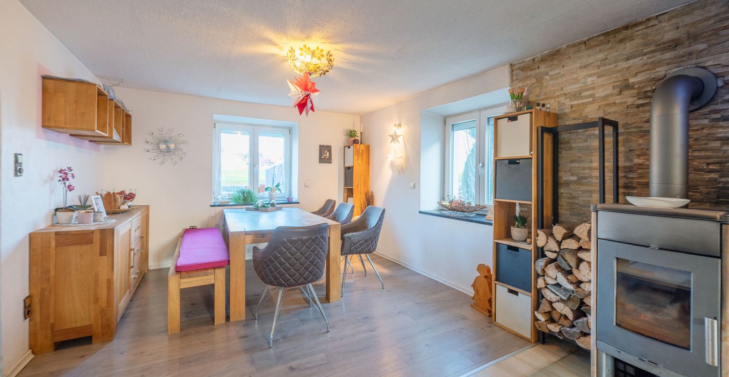 Einfamilienhaus mit großem Garten