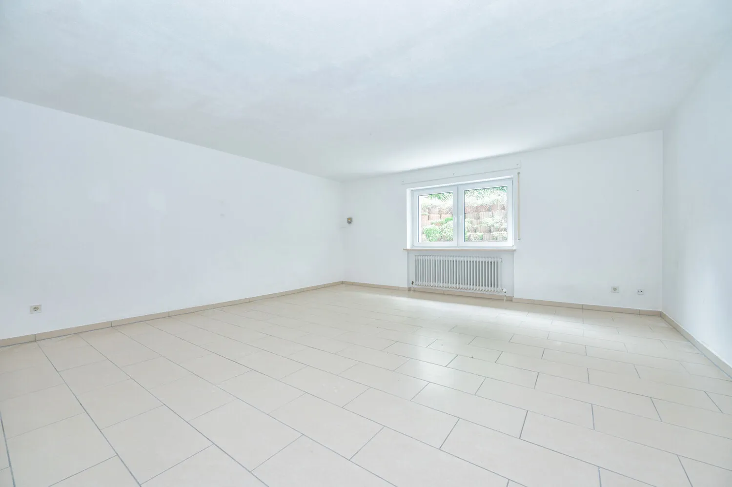 Großzügiger Bungalow mit modernisiertem Ambiente und sonnigem Garten