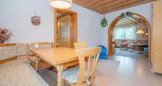 von_poll_real_estate_property_25345028_image_21