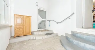 von_poll_real_estate_property_25345028_image_18