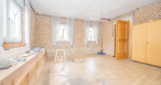 von_poll_real_estate_property_25345028_image_25