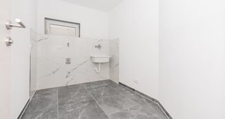 von_poll_real_estate_property_25166019UG_image_13