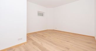 von_poll_real_estate_property_25166019UG_image_11