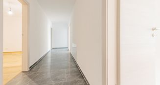von_poll_real_estate_property_25166019UG_image_4