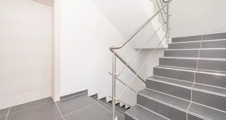 von_poll_real_estate_property_25166019UG_image_2