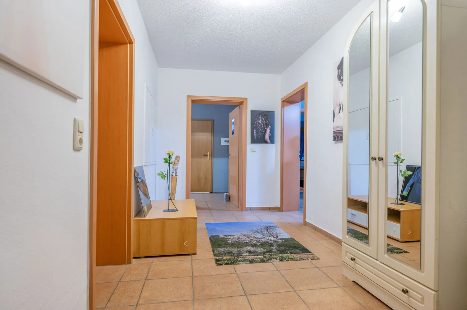 Hochwertiges Sonneitnerholzhaus - Einfamilienhaus mit Einliegerwohnung und großem Grundstück