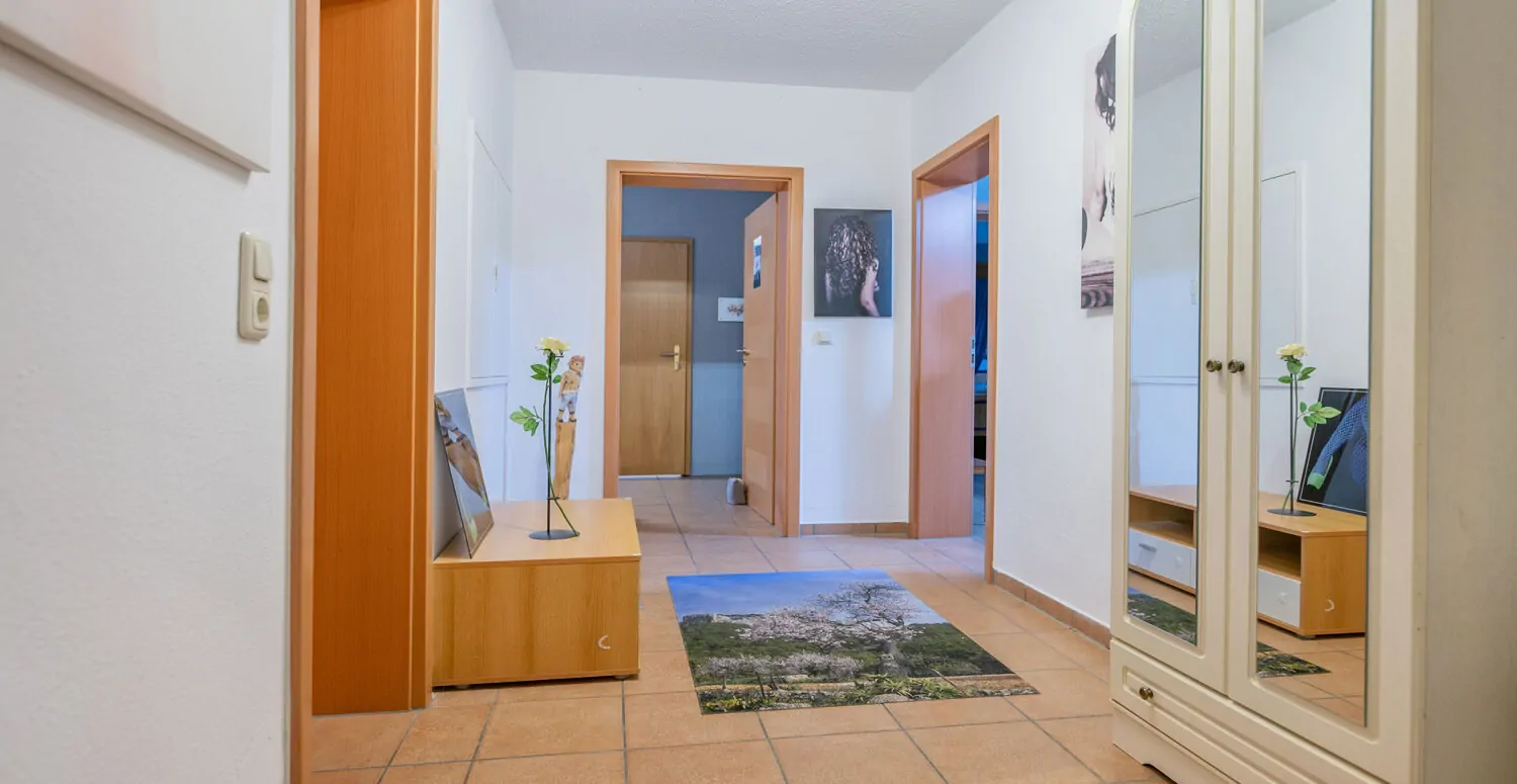 Hochwertiges Sonneitnerholzhaus - Einfamilienhaus mit Einliegerwohnung und großem Grundstück