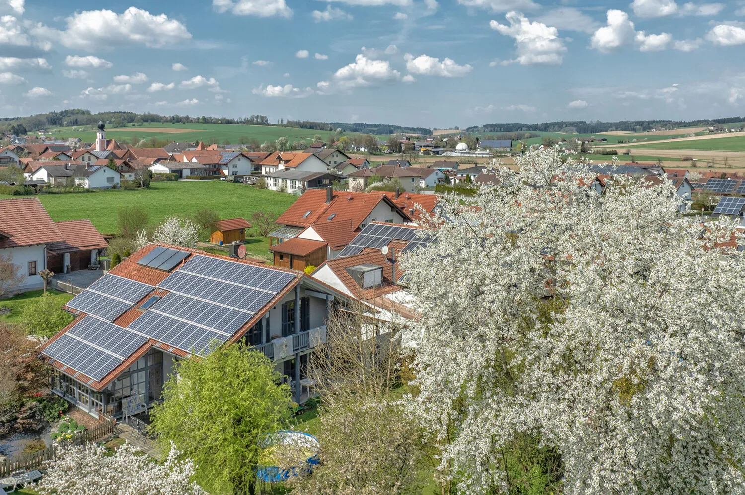Maison Sonneitner en bois de haute qualité - maison individuelle avec studio indépendant et grand terrain