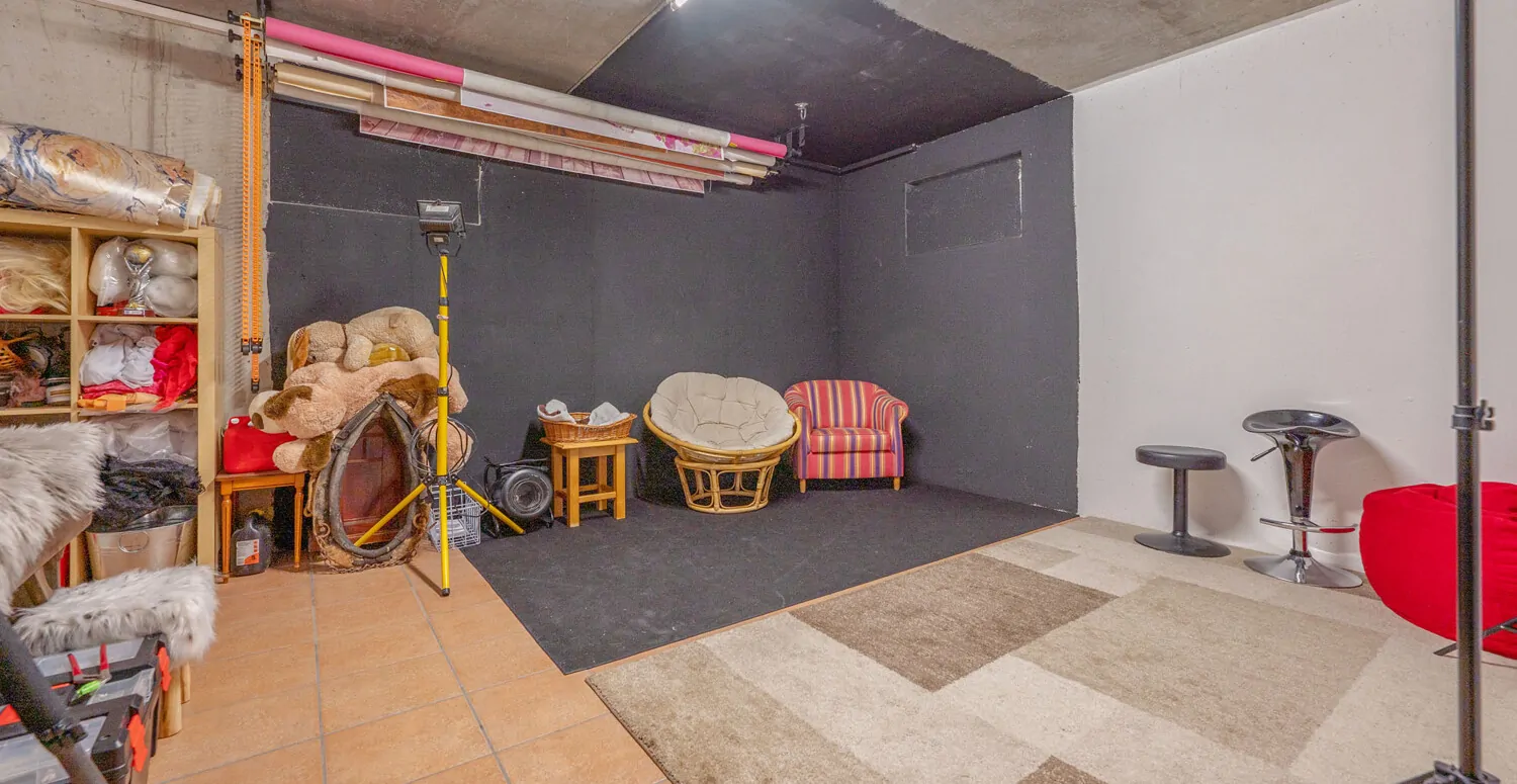 Hochwertiges Sonneitnerholzhaus - Einfamilienhaus mit Einliegerwohnung und großem Grundstück