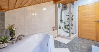 von_poll_real_estate_property_25345035_image_25