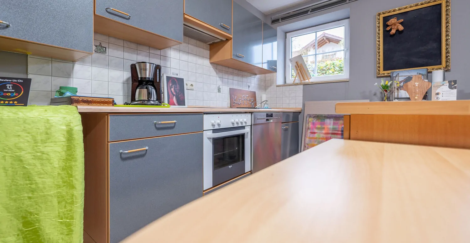 Hochwertiges Sonneitnerholzhaus - Einfamilienhaus mit Einliegerwohnung und großem Grundstück