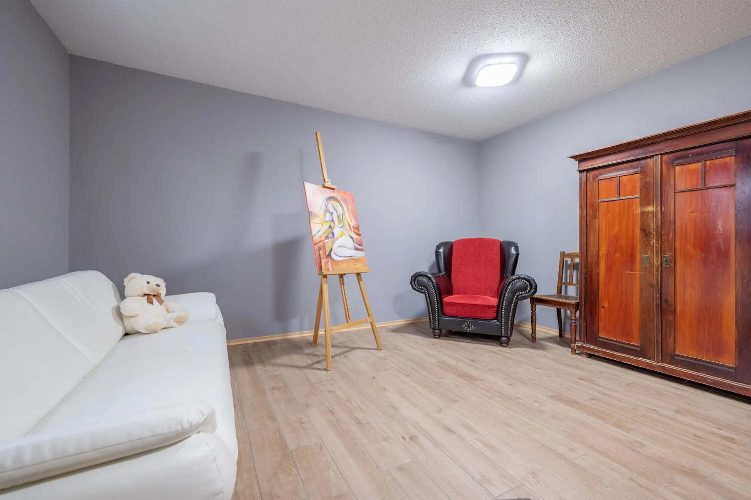 Hochwertiges Sonneitnerholzhaus - Einfamilienhaus mit Einliegerwohnung und großem Grundstück