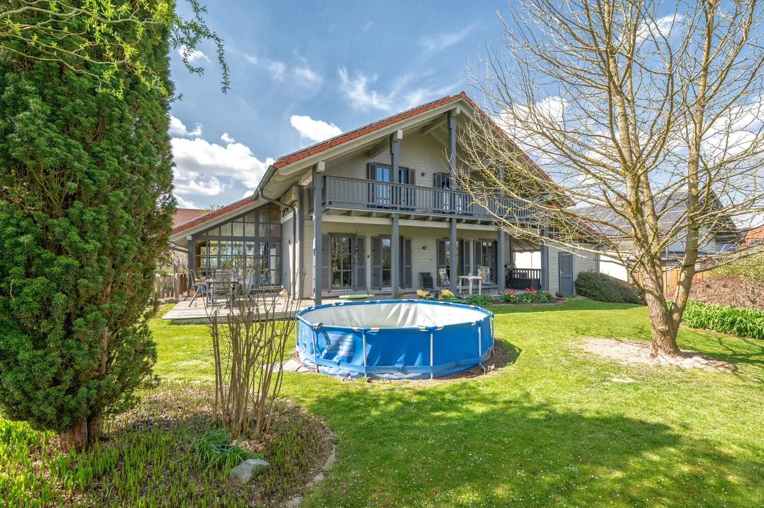 Maison Sonneitner en bois de haute qualité - maison individuelle avec studio indépendant et grand terrain