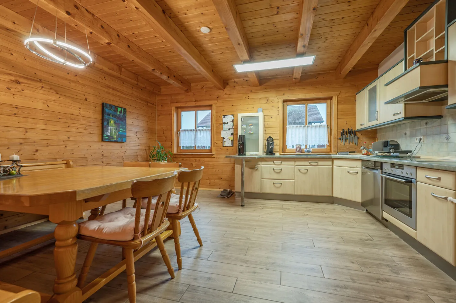 Hochwertiges Sonneitnerholzhaus - Einfamilienhaus mit Einliegerwohnung und großem Grundstück