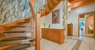 von_poll_real_estate_property_25345035_image_18