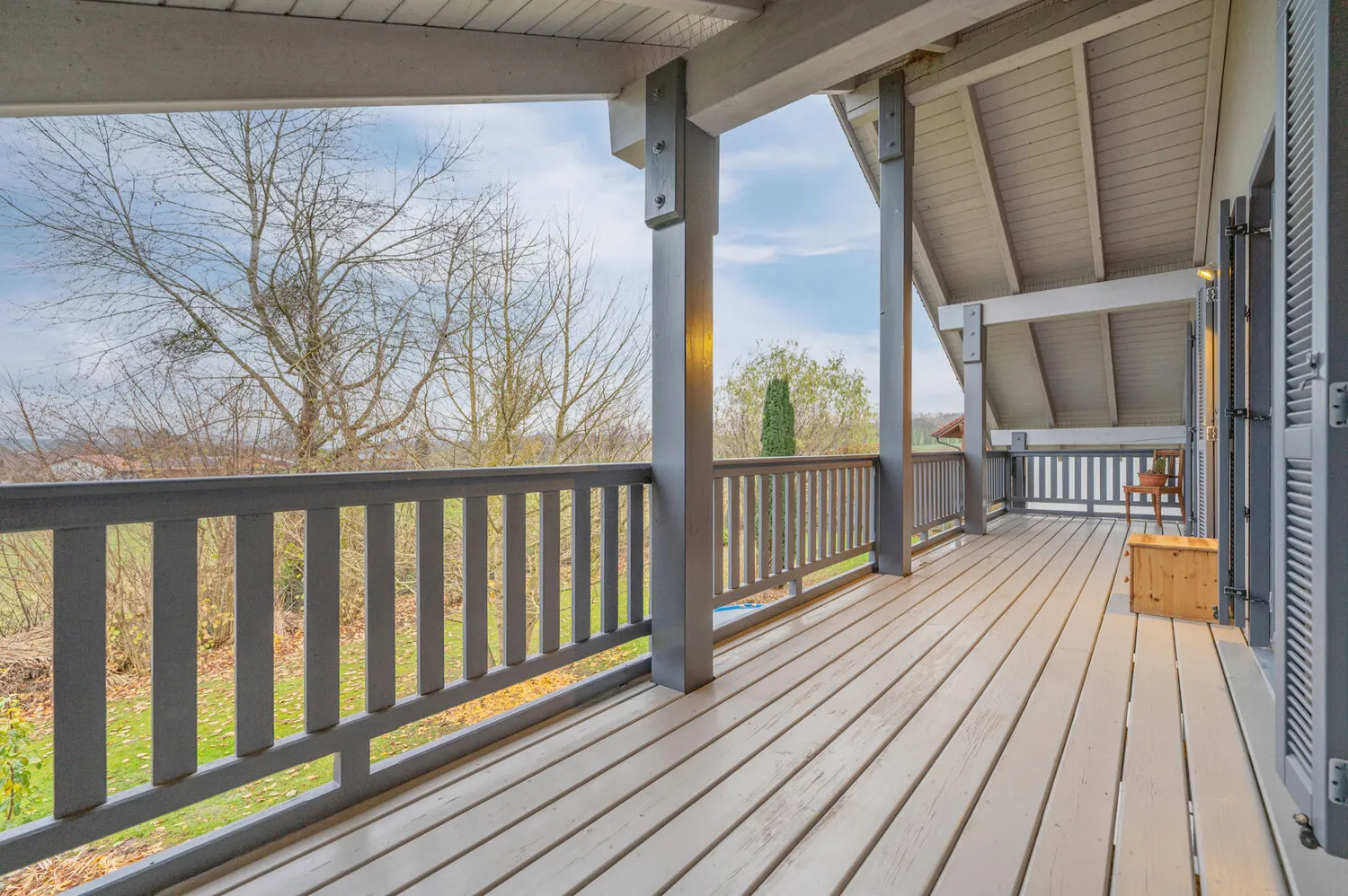 Hochwertiges Sonneitnerholzhaus - Einfamilienhaus mit Einliegerwohnung und großem Grundstück