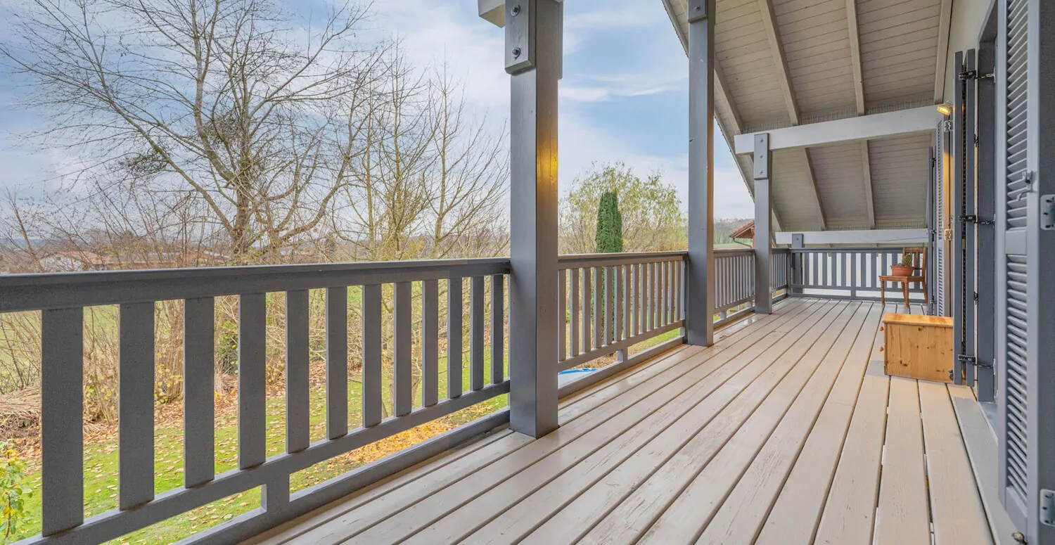 Hochwertiges Sonneitnerholzhaus - Einfamilienhaus mit Einliegerwohnung und großem Grundstück