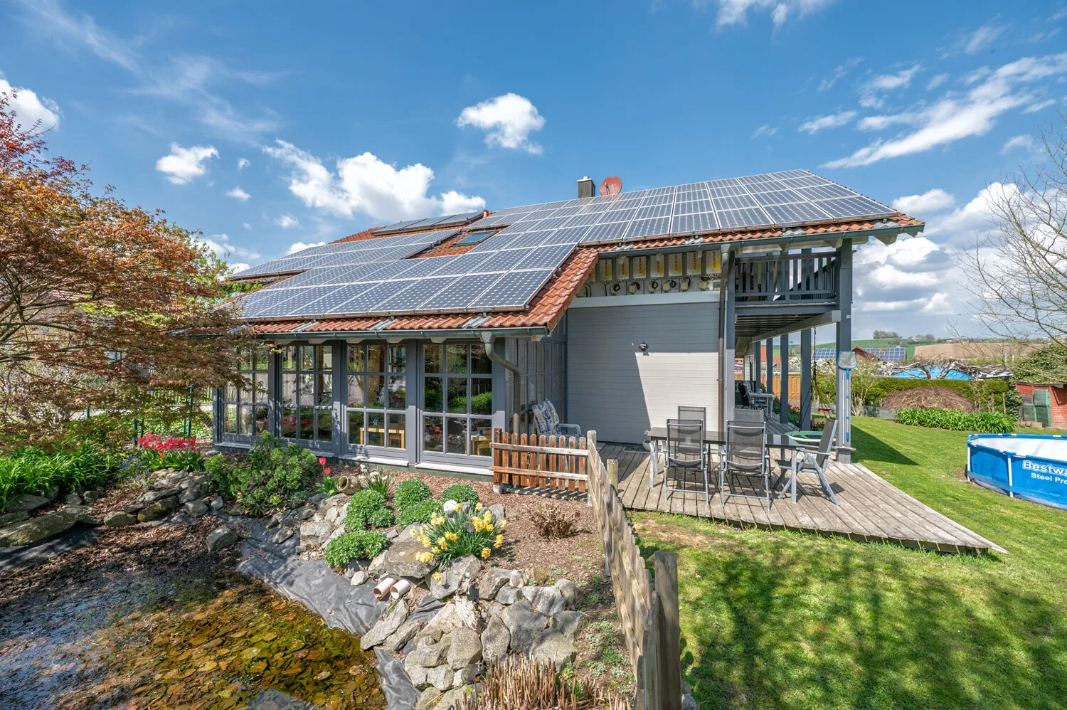 Maison Sonneitner en bois de haute qualité - maison individuelle avec studio indépendant et grand terrain
