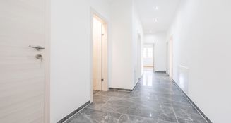 von_poll_real_estate_property_25166018DG_image_2