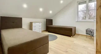 von_poll_real_estate_property_25166018DG_image_9