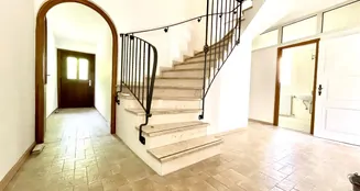 von_poll_real_estate_property_24166021_image_2