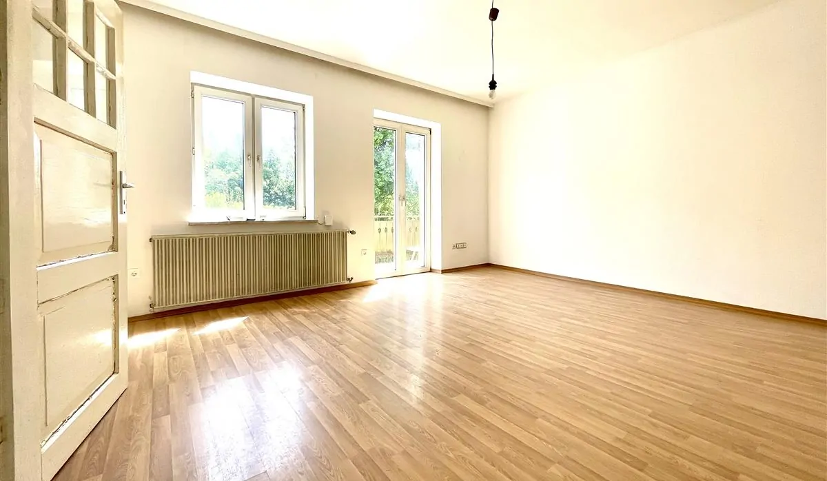 Einzigartiges Einfamilienhaus mit PV/Solarthermie und verwunschenem Garten