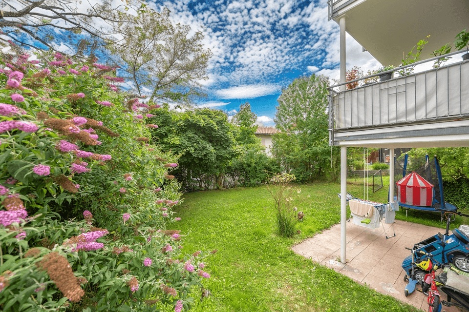 Garten mit Terrasse