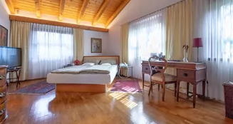 von_poll_real_estate_property_25166014_image_16