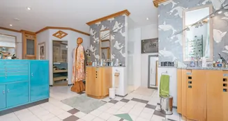 von_poll_real_estate_property_25166035_image_11